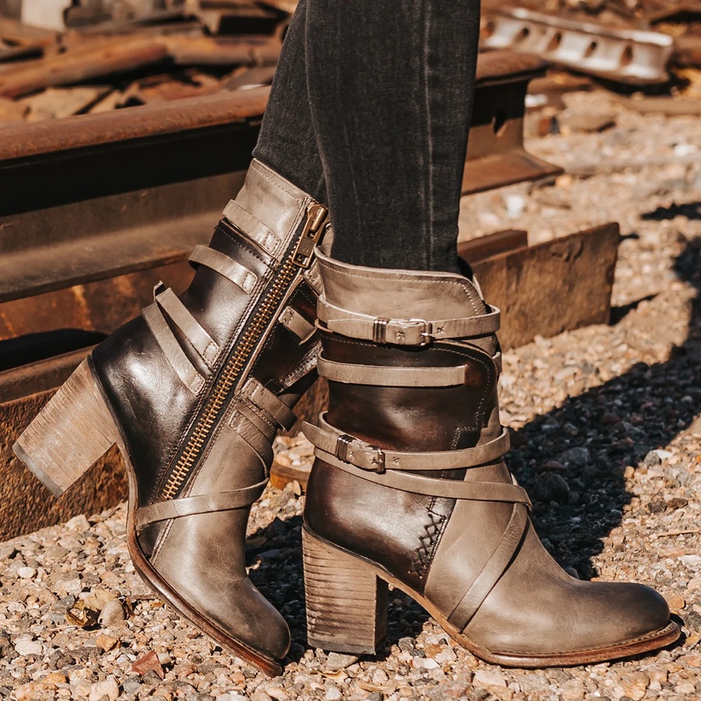 Freebird by Steven booties - Baker in Stone